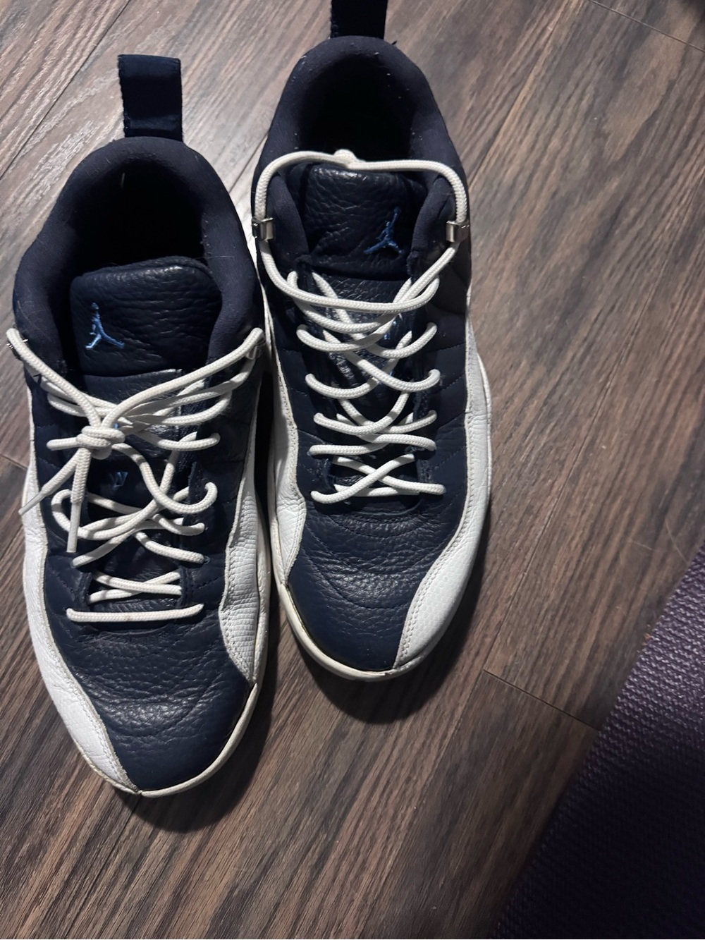Jordan Men’s Navy and White Low-Top Sneakers